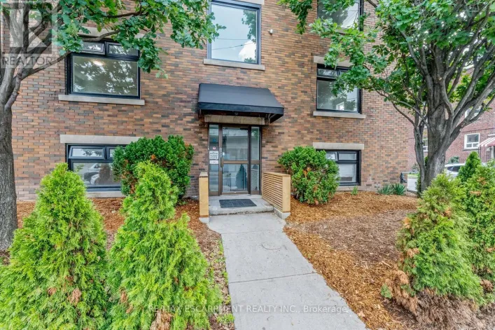 8 - 127 VICTORIA AVENUE S, Hamilton