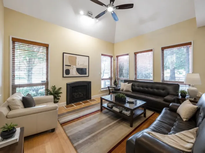 Row / Townhouse for sale: 8 15055 20 AVENUE, Surrey