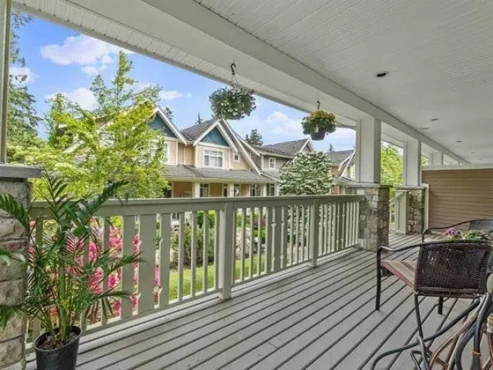 8 15237 36 AVENUE, White Rock