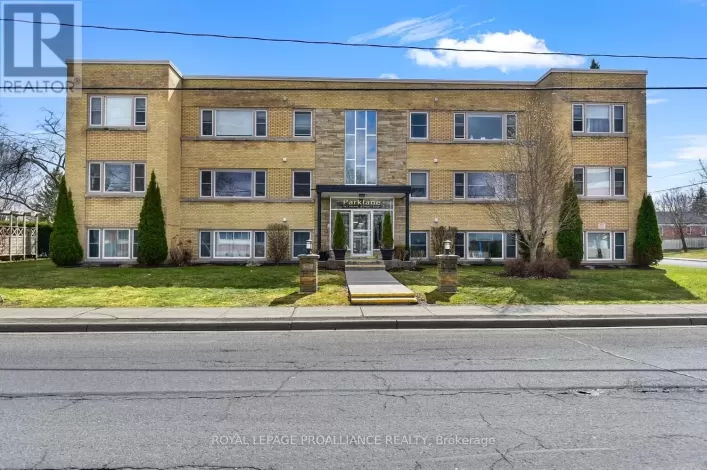 8 - 167 PEARL STREET E, Brockville