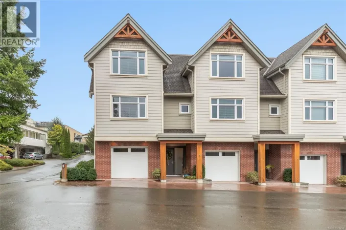 8 180 First Ave W, Qualicum Beach