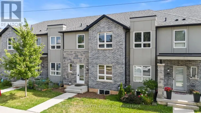8 - 182 BROADWAY LANE, Welland