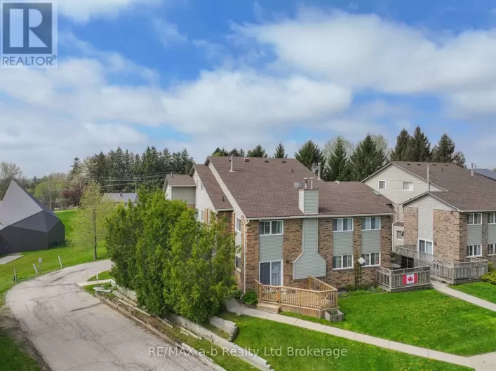 8 - 19 WREN COURT, Tillsonburg