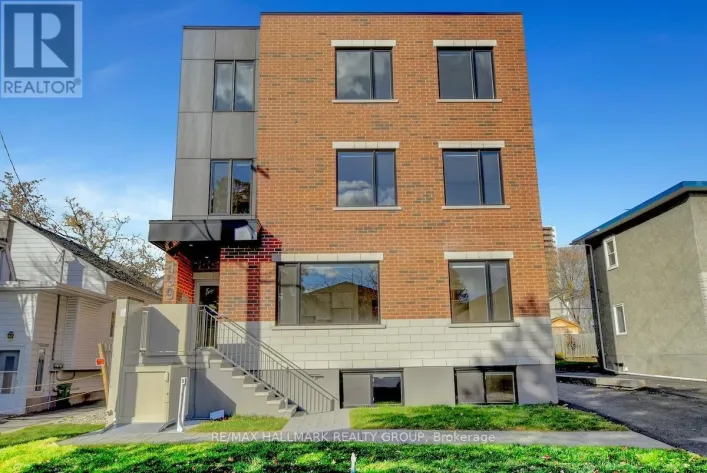 8 - 199 COLUMBUS AVENUE, Ottawa