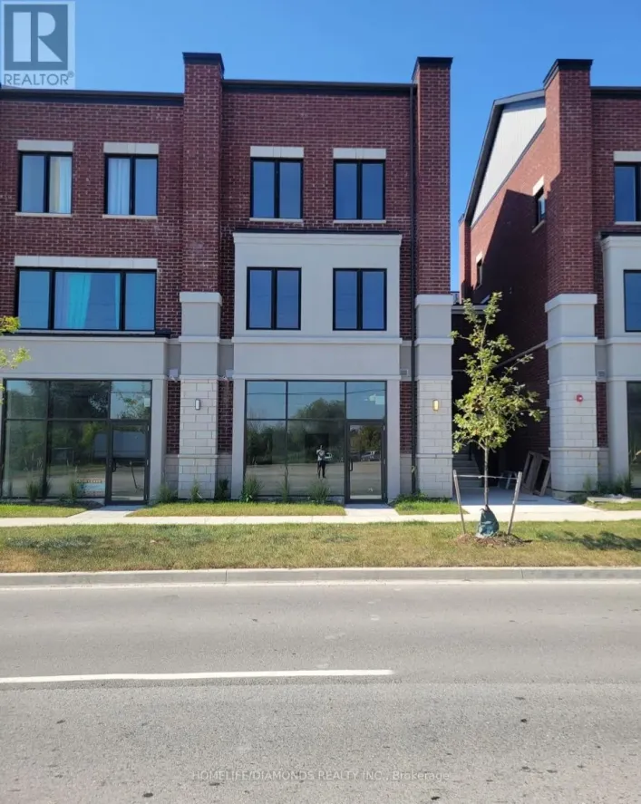 8 - 200 DISSETTE STREET, Bradford West Gwillimbury