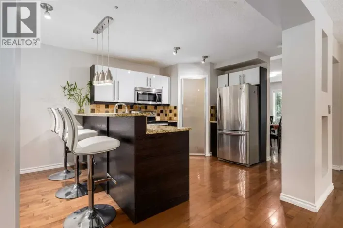 8, 2132 35 Avenue SW, Calgary