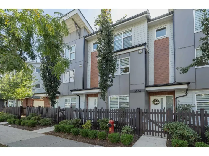 8 22334 48 AVENUE, Langley