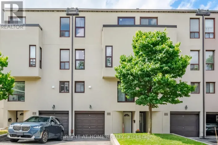 8 - 24 REID DRIVE, Mississauga
