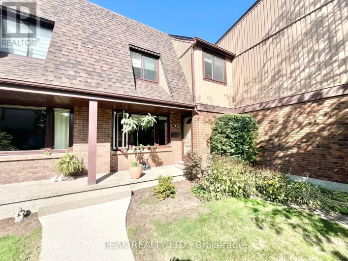 8 - 279 SANDOWNE DRIVE, Waterloo