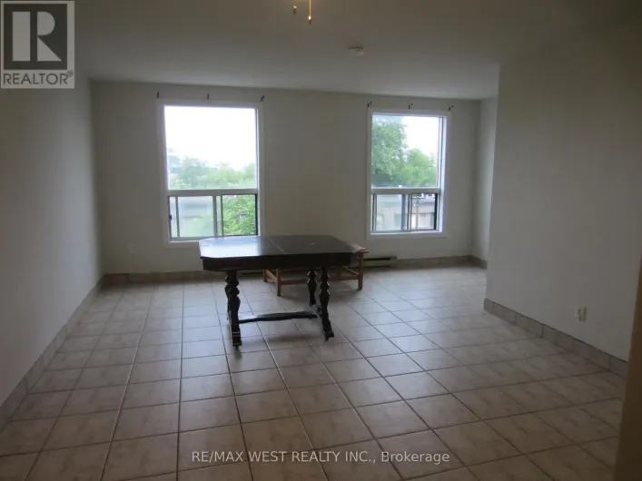 8 - 2965 ISLINGTON AVENUE, Toronto