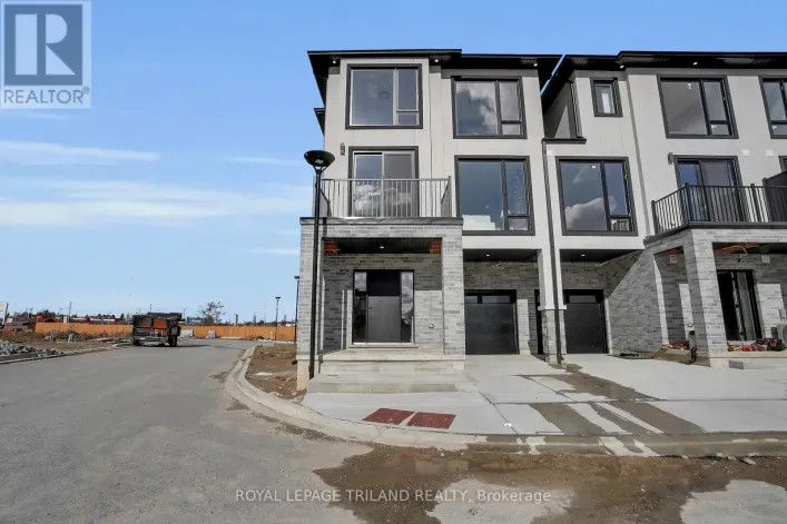 8 - 3103 PETTY ROAD, London South