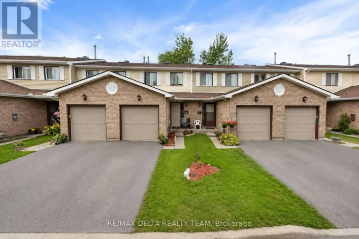 8 - 323 MONICA CRESCENT, Ottawa