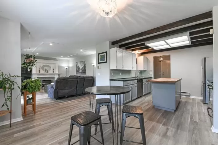 8 32821 6TH AVENUE, Mission