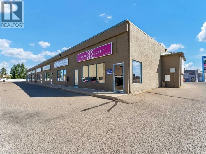 8, 3295 Dunmore Road SE, Medicine Hat