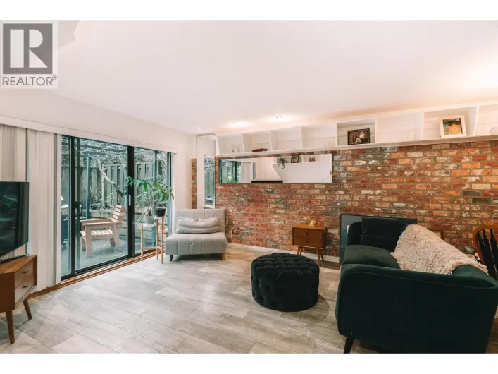 8 365 GINGER DRIVE, New Westminster