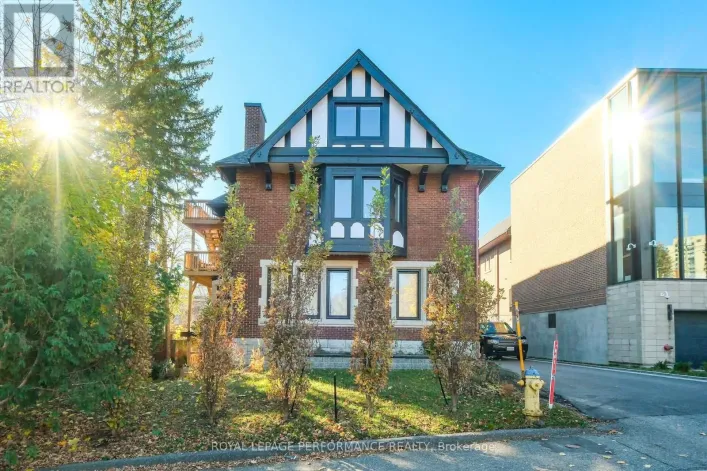 8 - 4 RANGE ROAD, Ottawa