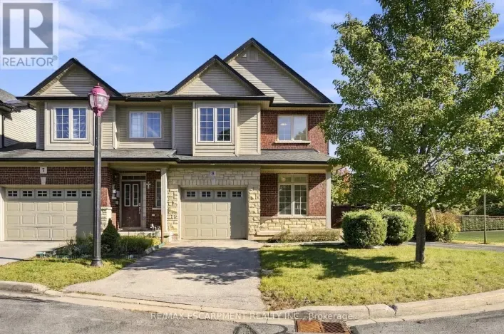 8 - 400 STONEHENGE DRIVE, Hamilton