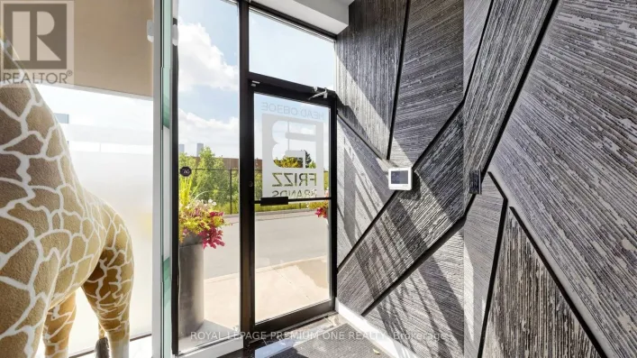 8 - 445 EDGELEY BOULEVARD, Vaughan