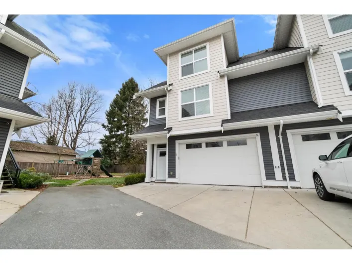 8 45395 SPADINA AVENUE|Chilliwack Proper West, Chilliwack