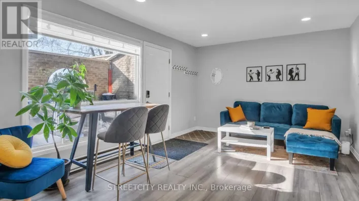 8 - 490 SOUTHDALE ROAD E, London South