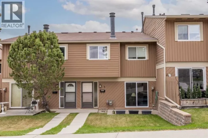 8, 4940 39 Avenue SW, Calgary