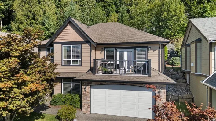8 50354 ADELAIDE PLACE|Eastern Hillsides, Chilliwack