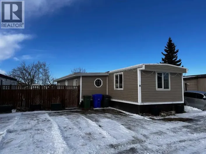 8, 5103 61 Avenue, Olds