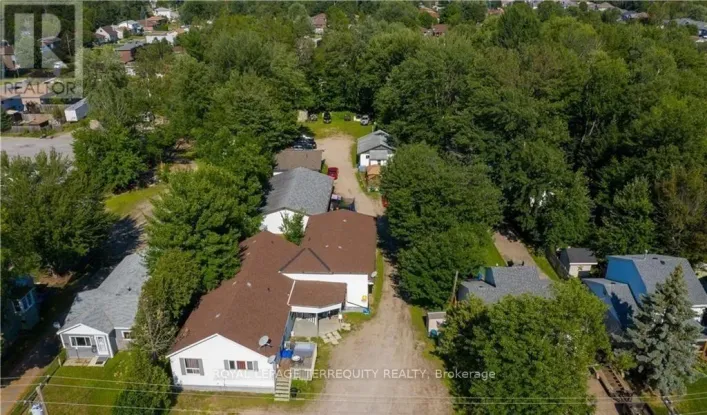8 - 550 LAKESHORE DRIVE, North Bay