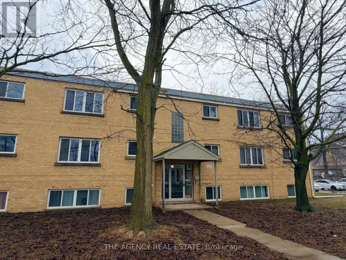 8 - 63 WELLINGTON ROAD, London South