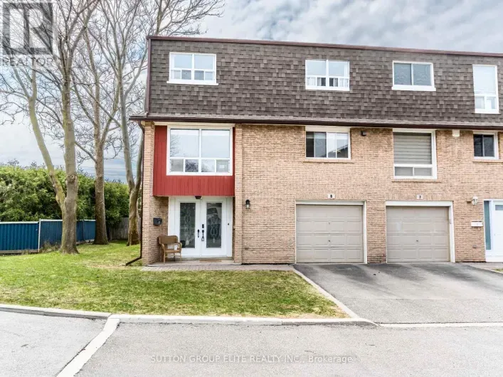 Row / Townhouse for sale: 8 - 640 RATHBURN ROAD E, Mississauga