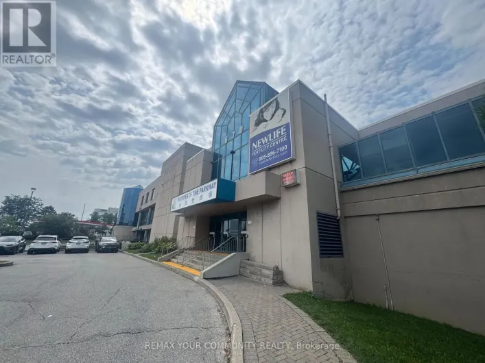8 - 670 HIGHWAY 7 STREET E, Richmond Hill