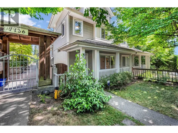 8 7136 18TH AVENUE, Burnaby