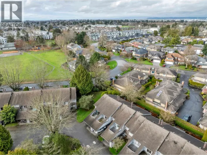 8 7300 LEDWAY ROAD, Richmond