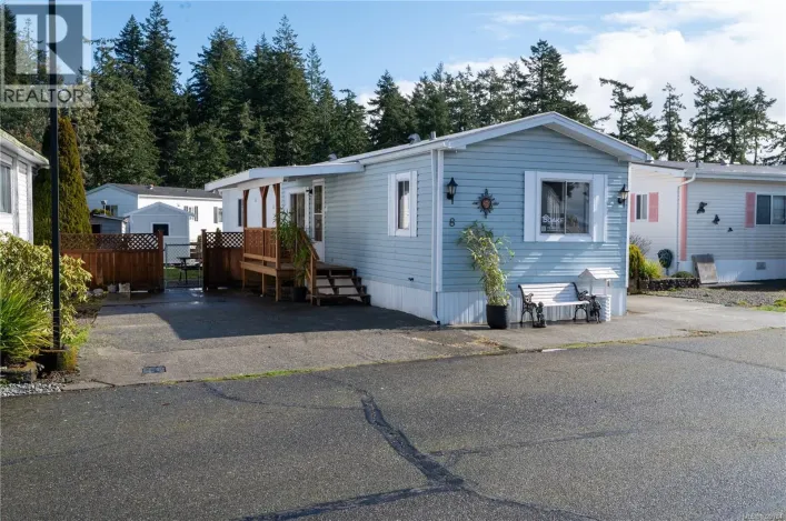 8 7871 West Coast Rd, Sooke