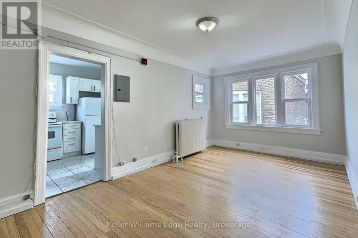 8 - 8 TISDALE STREET S, Hamilton