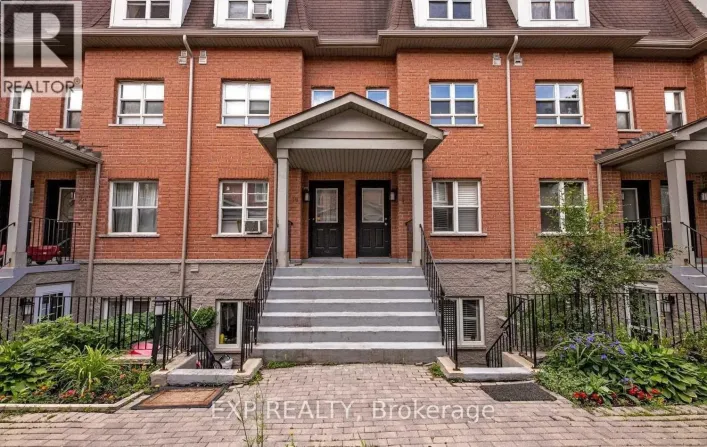 8 - 901 KENNEDY ROAD, Toronto