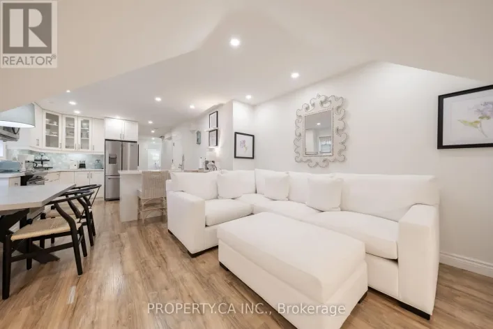 8 - 963 AVENUE ROAD, Toronto