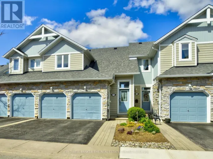 8 - 991 ON BOGART CIRCLE, Newmarket