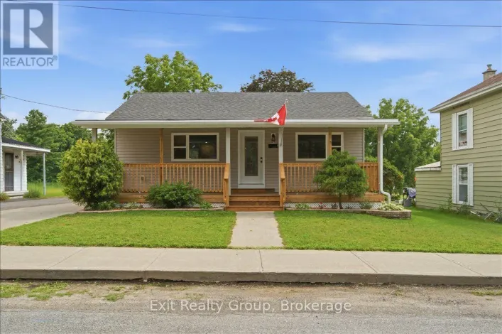 House for sale: 8 ALBERT STREET, Prince Edward County