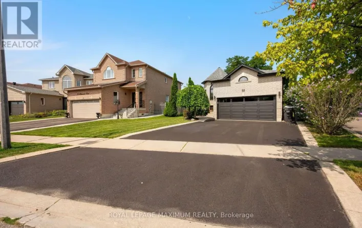 8 ALBIWOODS TRAIL, Caledon