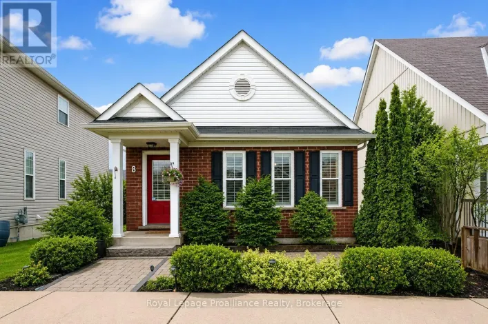 8 BIGWOOD CRESCENT, Port Hope