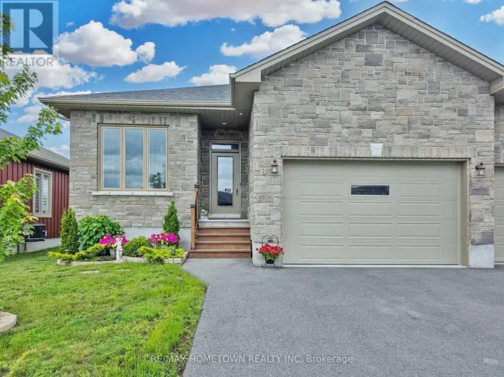 8 BILLINGS AVENUE W, South Dundas