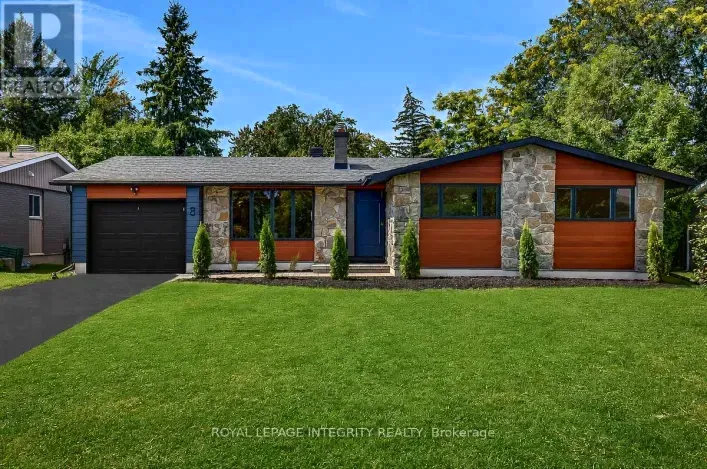 8 BRIAN CRESCENT, Ottawa