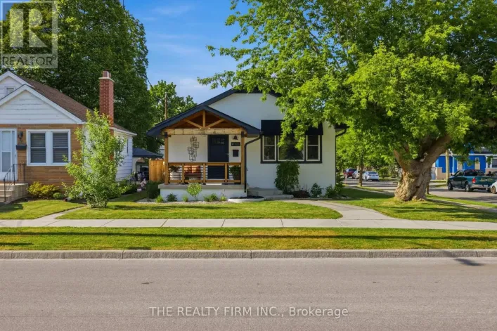 8 BRISCOE STREET W, London South