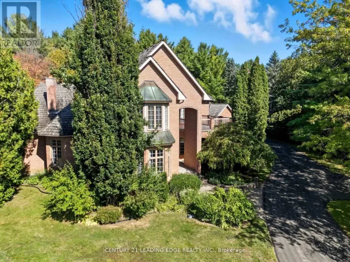 8 BUNHILL COURT, Ajax