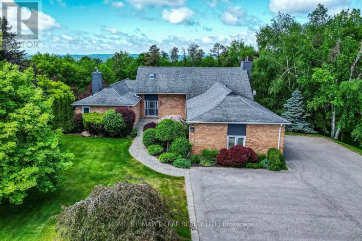 8 COATES HILL COURT, Caledon