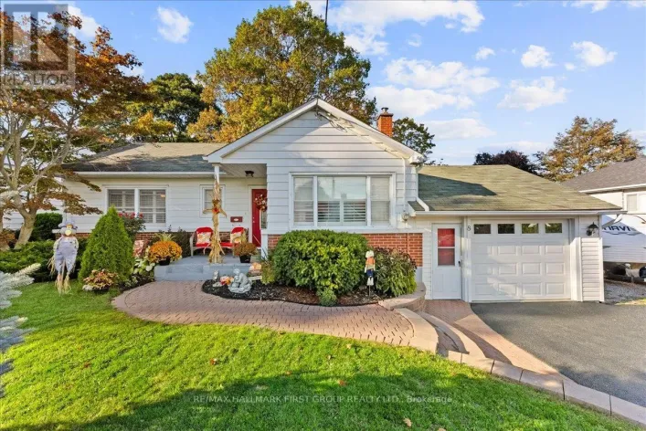 8 CONCESSION STREET E, Clarington