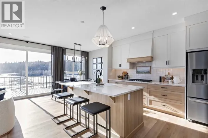 8 Creekview Manor SW, Calgary