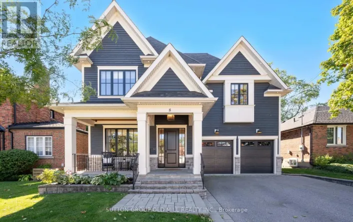 8 CUMBERLAND DRIVE, Mississauga