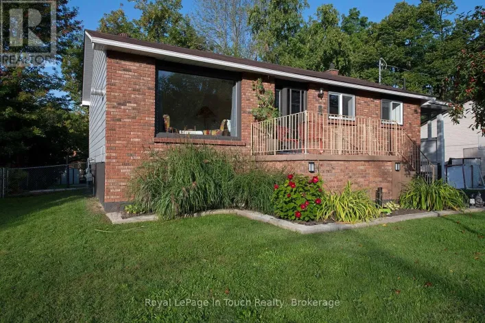 8 CYRIL MARTIN PLACE, Severn